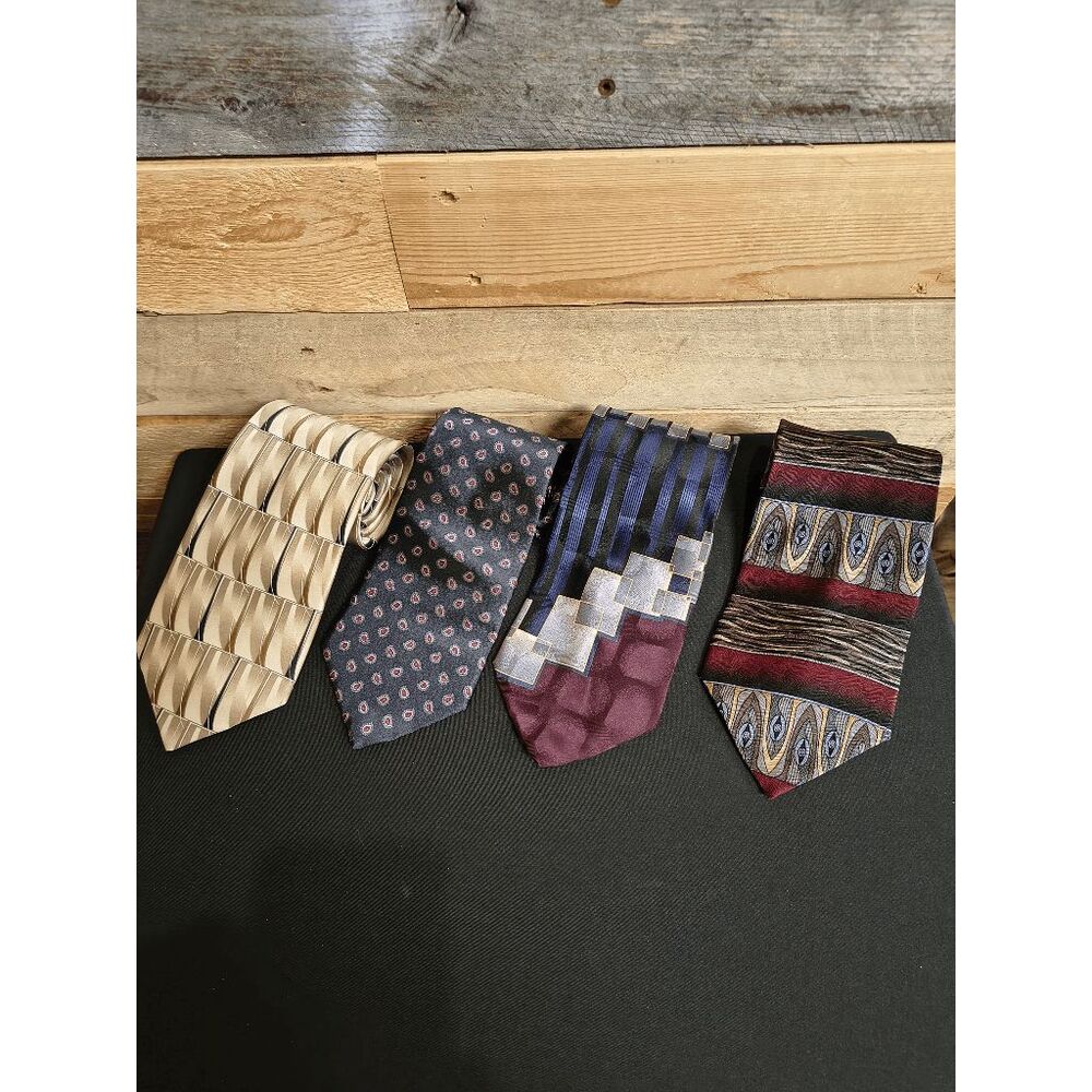 Lot of 4 Neckties & Hanging Travel Bag - George, 7th Ave, Fenzia, Chez Roffe